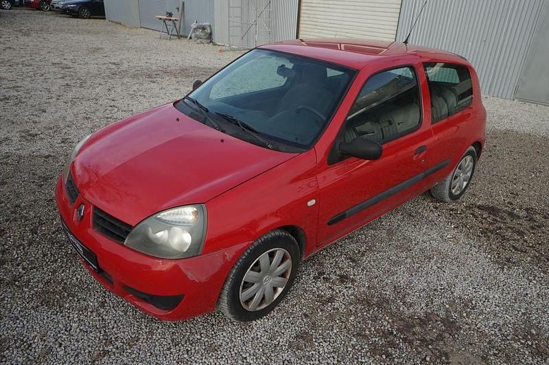 Gebraucht Renault Clio II 58 PS (42 kW) 2008 Rot Kleinwagen