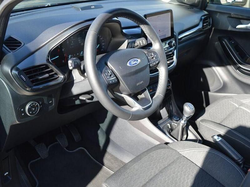 Gebraucht Ford Puma Titanium 125 PS (91 kW) 2020 Magneticgrau (metallic) SUV