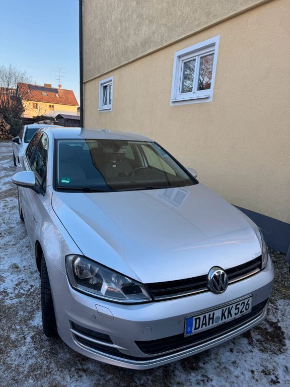 Silber Gebraucht 2016 VW Golf VII LOUNGE Limousine | 10.555 € (Fairer Preis) - Bild 1/4