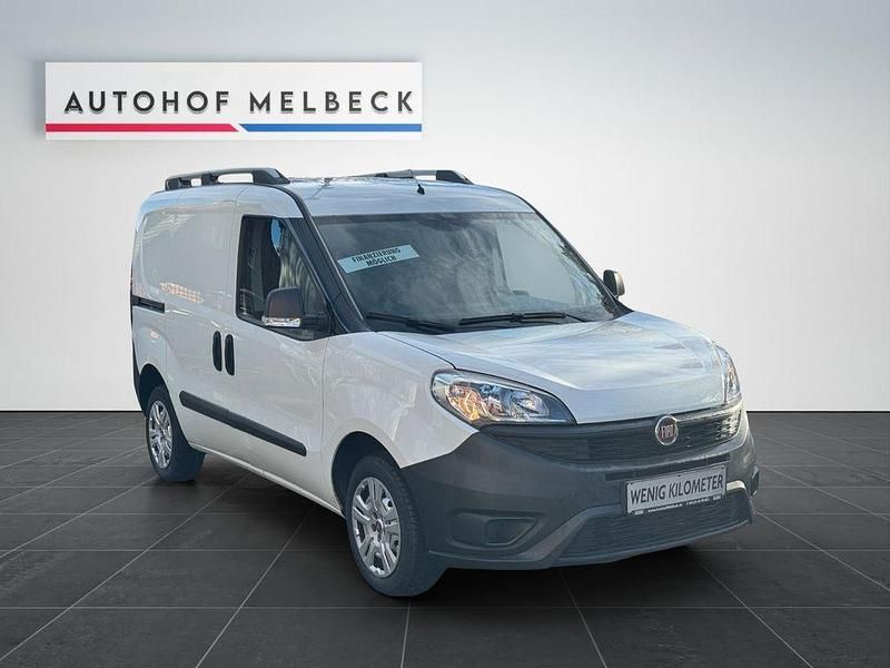 Gebraucht Fiat Doblò 80 PS (58 kW) 2017 Weiß Van / Kleinbus