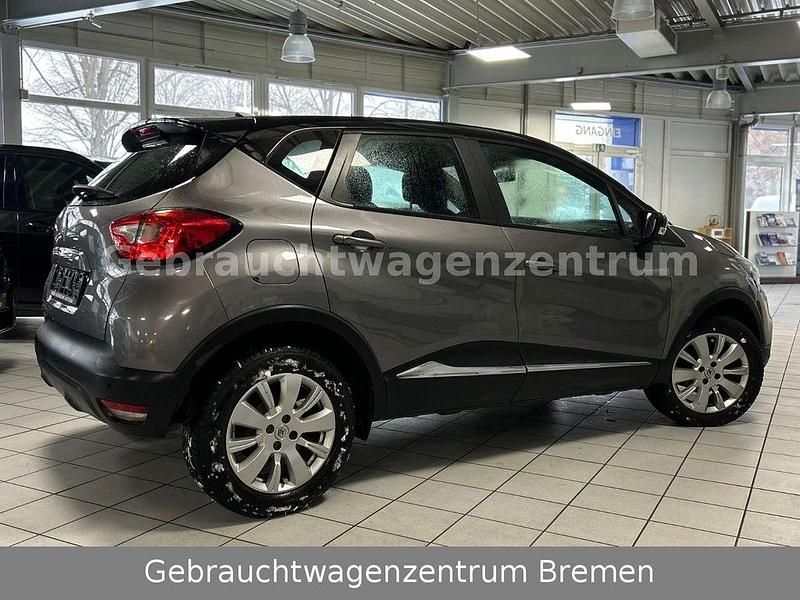 Gebraucht Renault Captur Expression 90 PS (66 kW) 2016 Grau SUV