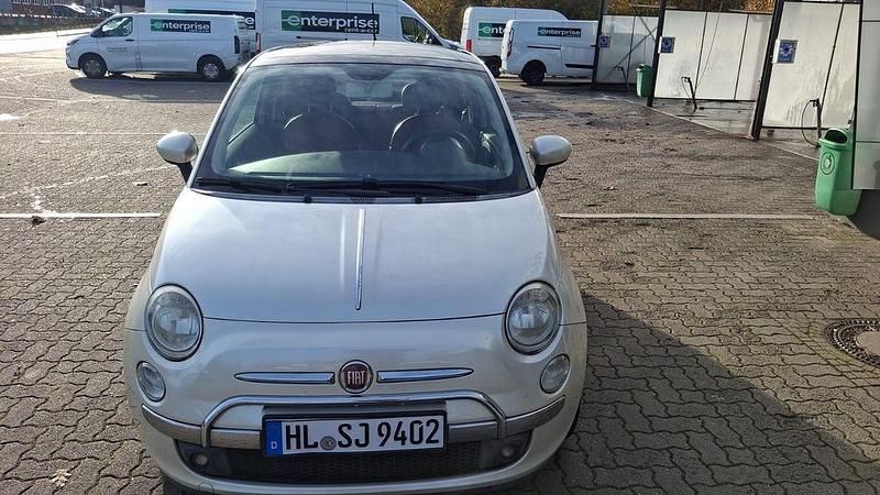 Weiß Gebraucht 2009 Fiat 500 Lounge Kleinwagen | 4.200 € (Fairer Preis) - Bild 1/4