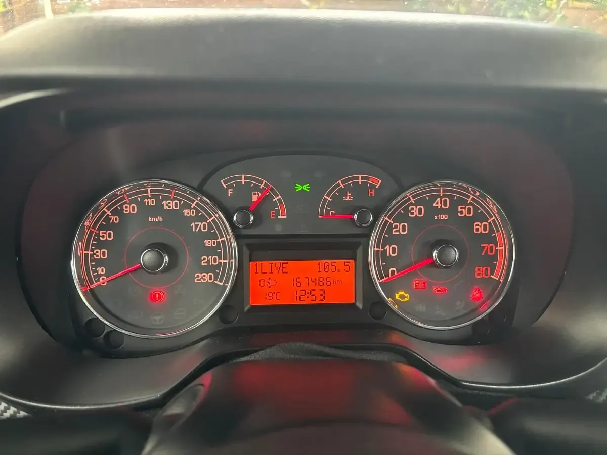 Gebraucht Fiat Punto 77 PS (56 kW) 2008 Rot Kleinwagen