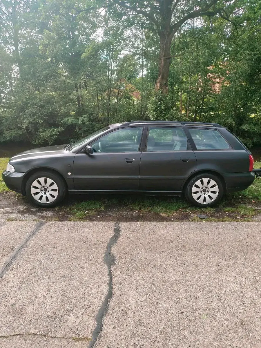 Gebraucht Audi A4 110 PS (80 kW) 1996 Andere farben Kombi