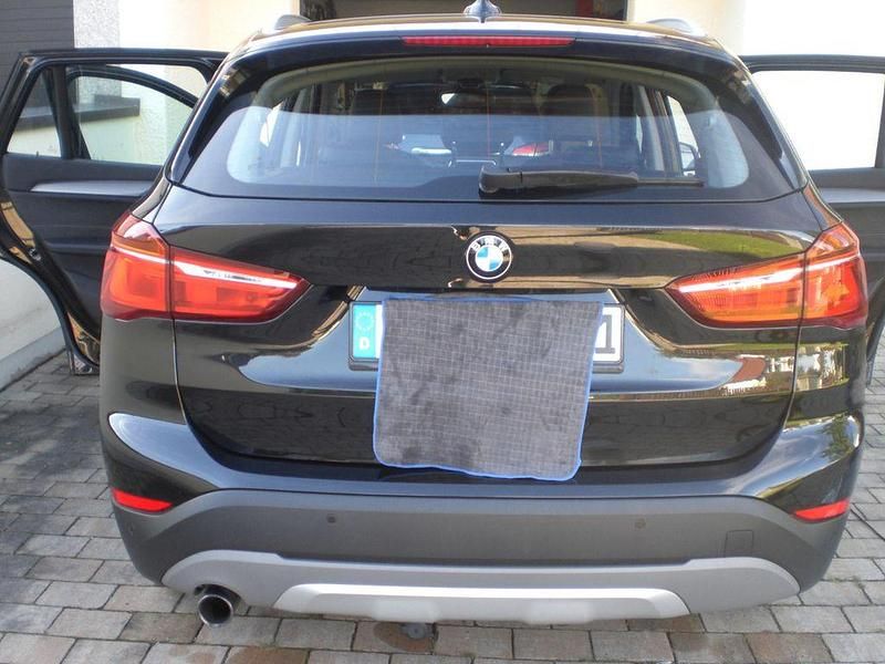 Gebraucht BMW X1 xLine 140 PS (102 kW) 2016 Schwarz SUV