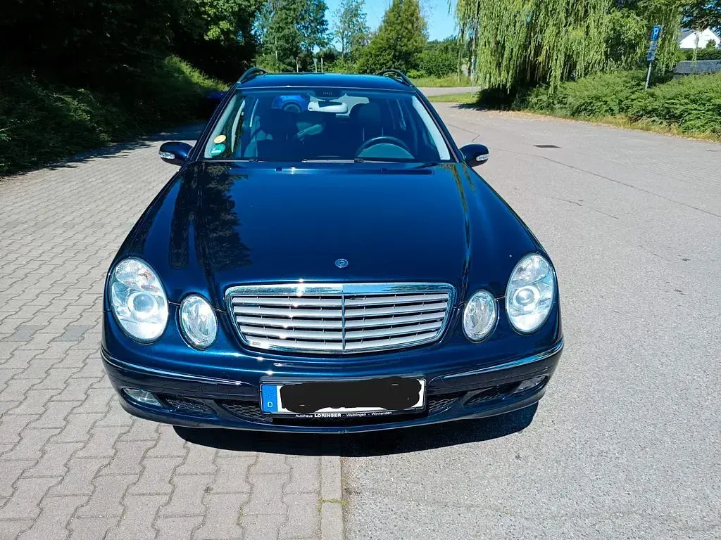 Gebraucht Mercedes E240 Elegance 177 PS (130 kW) 2002 Blau Limousine