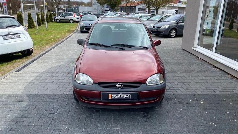 Gebraucht Opel Corsa Edition 65 PS (47 kW) 2000 Limousine