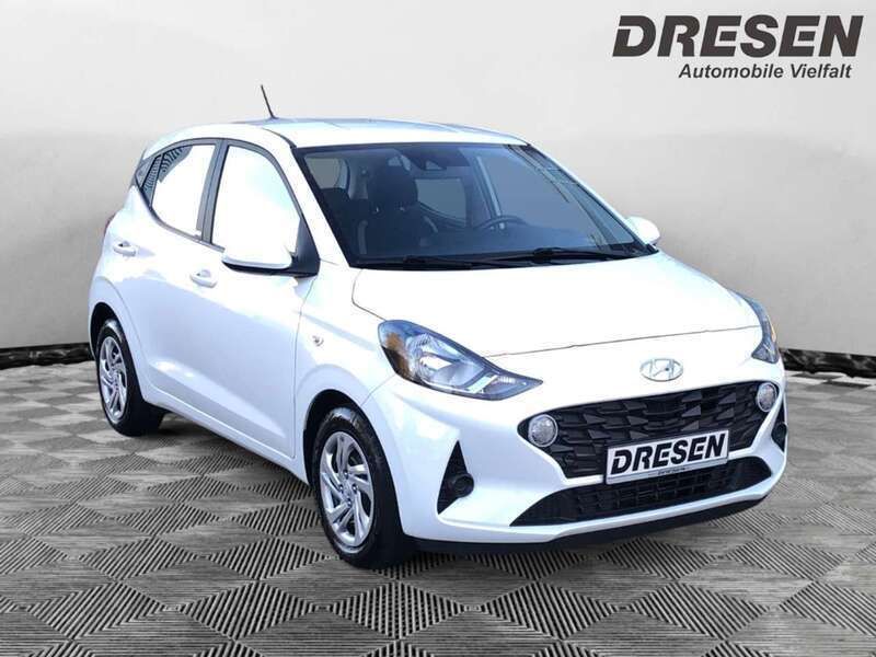Gebraucht Hyundai i10 Select 67 PS (49 kW) 2022 Weiss Kleinwagen