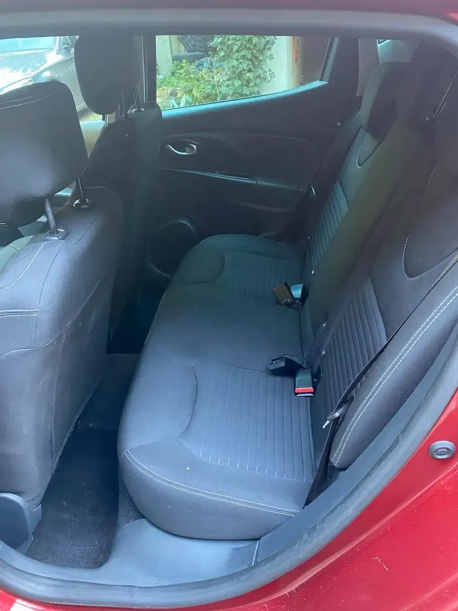 Gebraucht Renault Clio LIMITED 118 PS (86 kW) 2017 Rot Kleinwagen