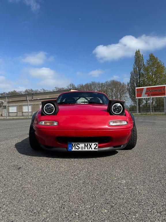 Second-hand Mazda MX5 116 CP (85 kW) 1993 Roșu Cabrio