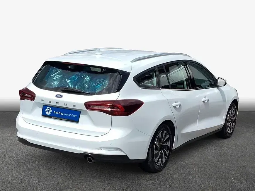 Gebraucht Ford Focus Titanium 116 PS (85 kW) 2023 Frostweiß Kombi