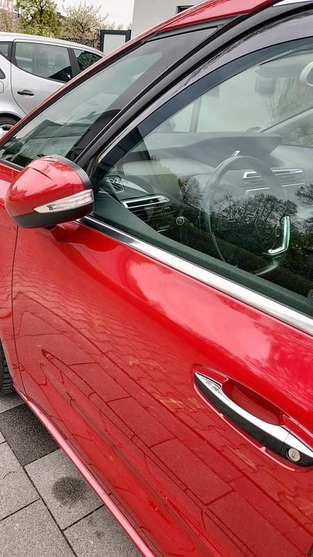 Gebraucht Citroën C4 SpaceTourer Shine 131 PS (96 kW) 2016 Rot Van / Kleinbus