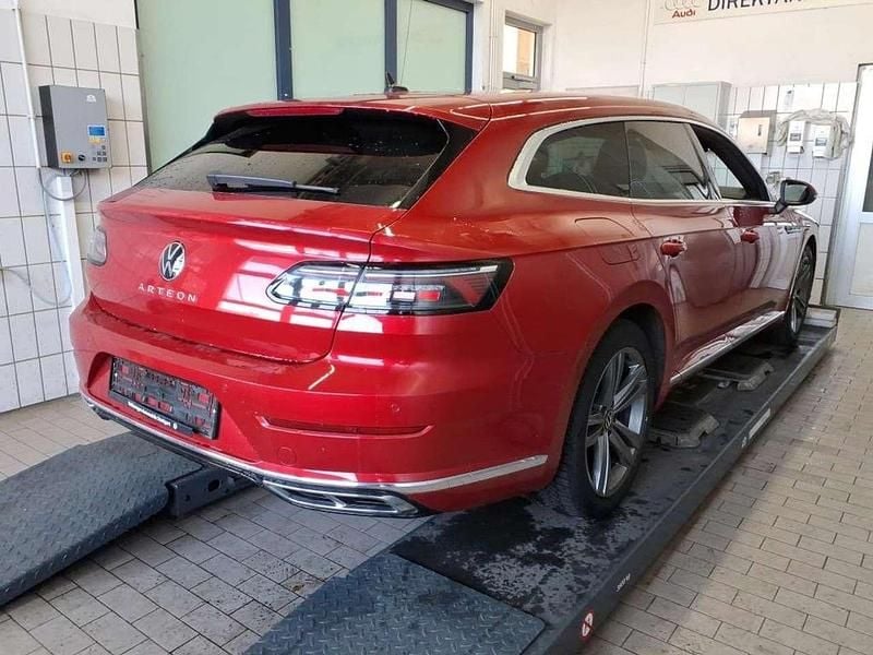 Kings red metallic Gebraucht 2024 VW Arteon R-line Kombi | 34.890 € (Fairer Preis) - Bild 1/4