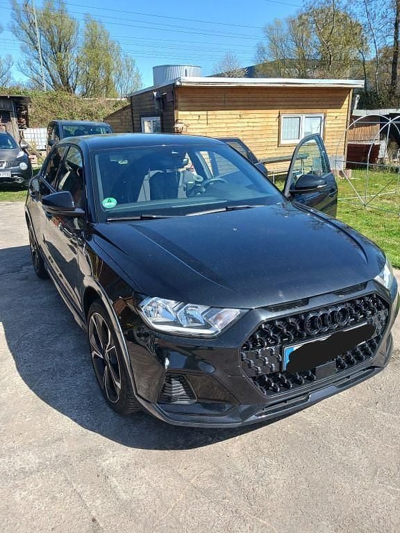 Gebraucht Audi A1 Sport 150 PS (110 kW) 2023 Schwarz SUV