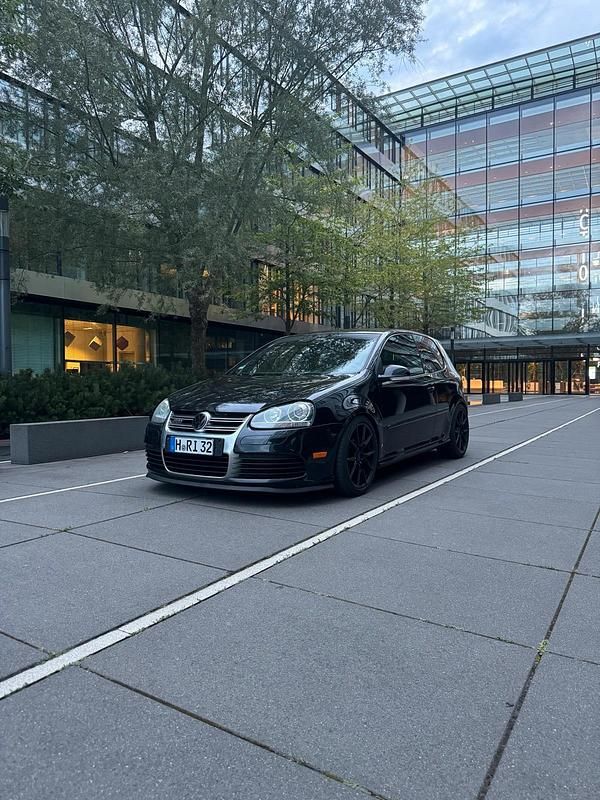 Schwarz Gebraucht 2008 VW Golf V R Kleinwagen | 10.000 € (Superpreis) - Bild 1/4