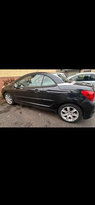 Gebraucht Peugeot 207 CC 120 PS (88 kW) 2009 Schwarz Cabrio