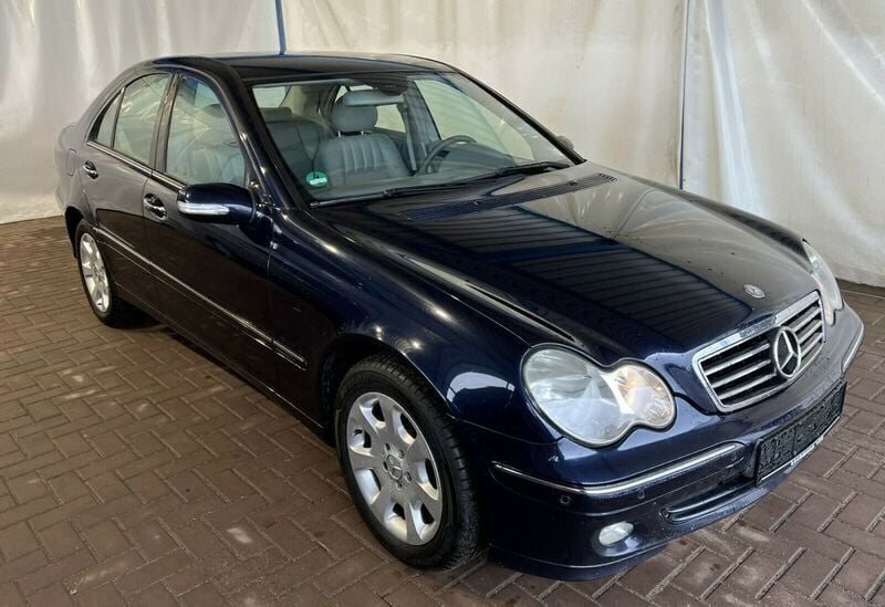 Blau Gebraucht 2005 Mercedes C180 Limousine | 2.999 € (Superpreis) - Bild 1/4