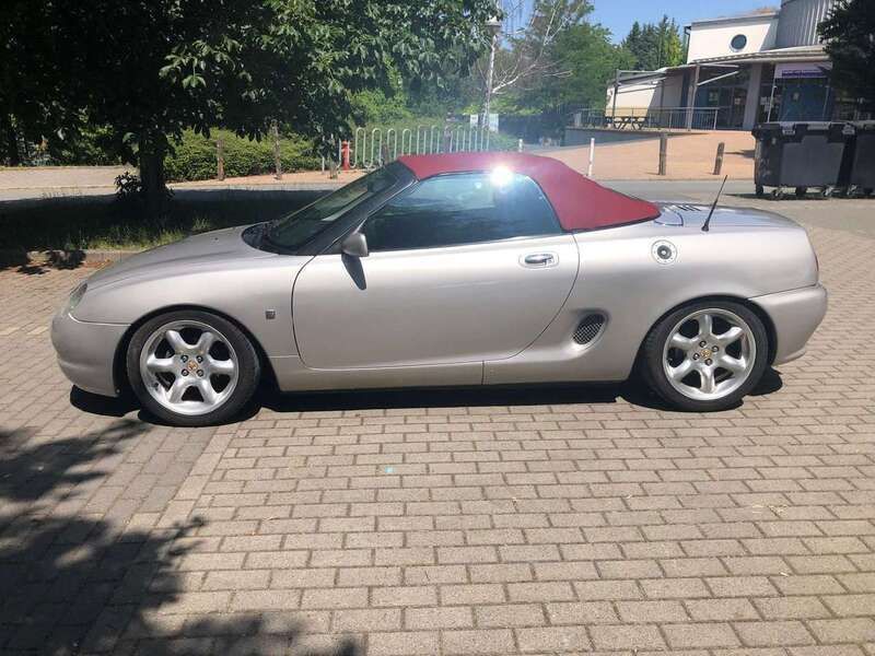 Silber Gebraucht 1999 MG F Cabrio | 4.000 € (Fairer Preis) - Bild 1/4