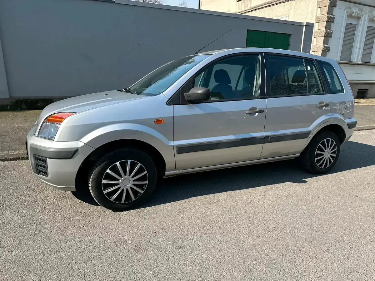 Gebraucht Ford Fusion 75 PS (55 kW) 2006 Grau Kleinwagen