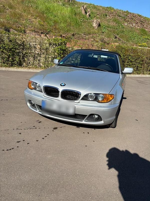 Gebraucht BMW 318 Cabriolet 150 PS (110 kW) 2004 Silber Cabrio