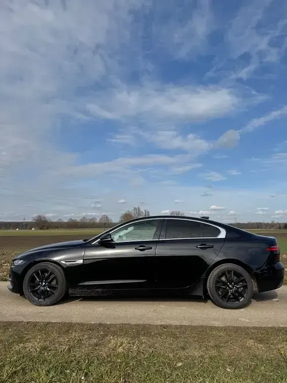 Usata Jaguar XE S 250 CV (183 kW) 2019 Nero Berlina