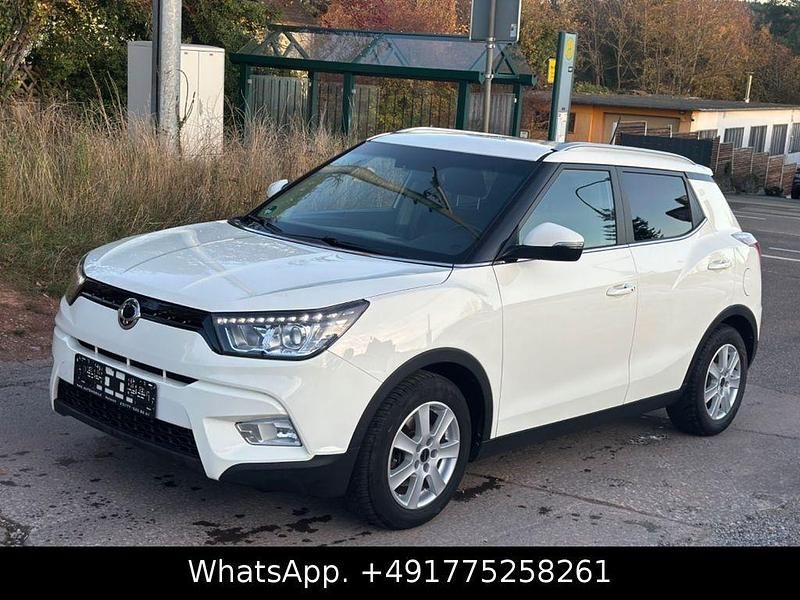 Weiß Gebraucht 2016 Ssangyong (KGM) XLV Quartz SUV | 9.499 € (Fairer Preis) - Bild 1/4