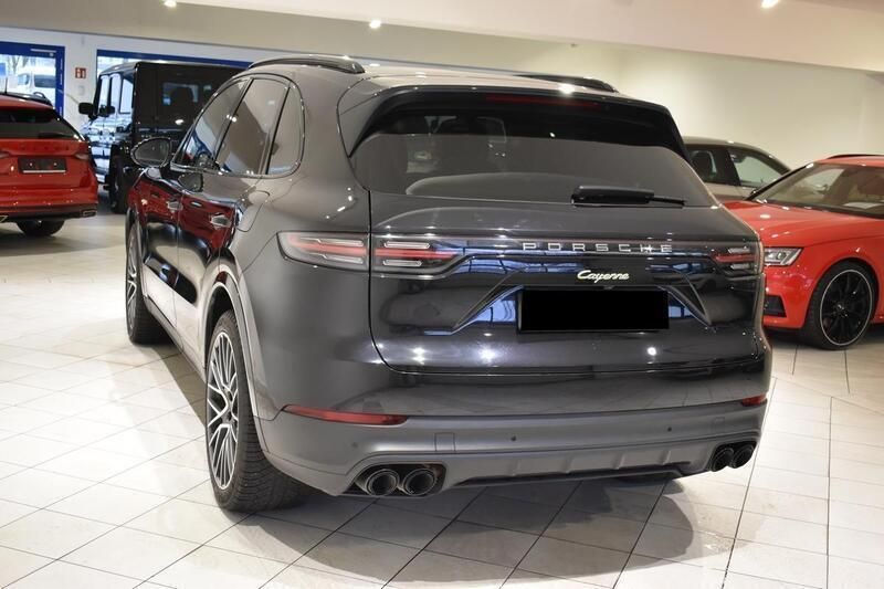 Gebraucht Porsche Cayenne 462 PS (339 kW) 2021 Schwarz metallic SUV