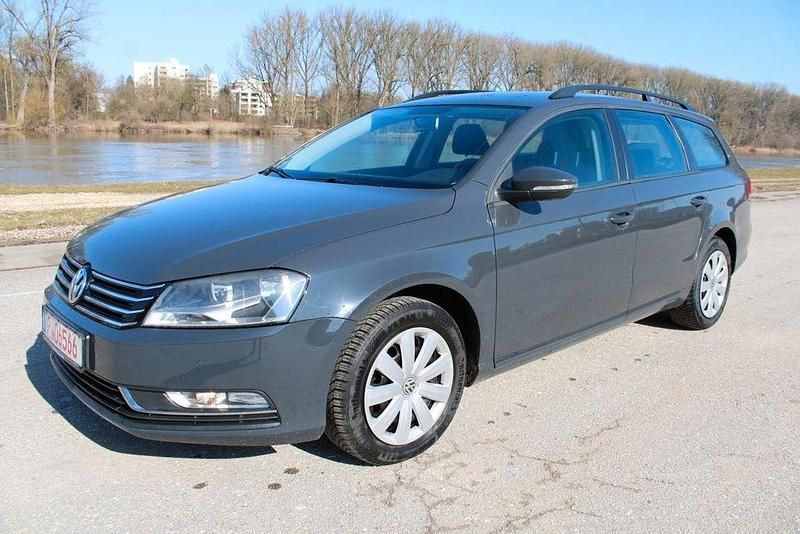Gebraucht VW Passat Trendline 122 PS (89 kW) 2014 Grau Kombi