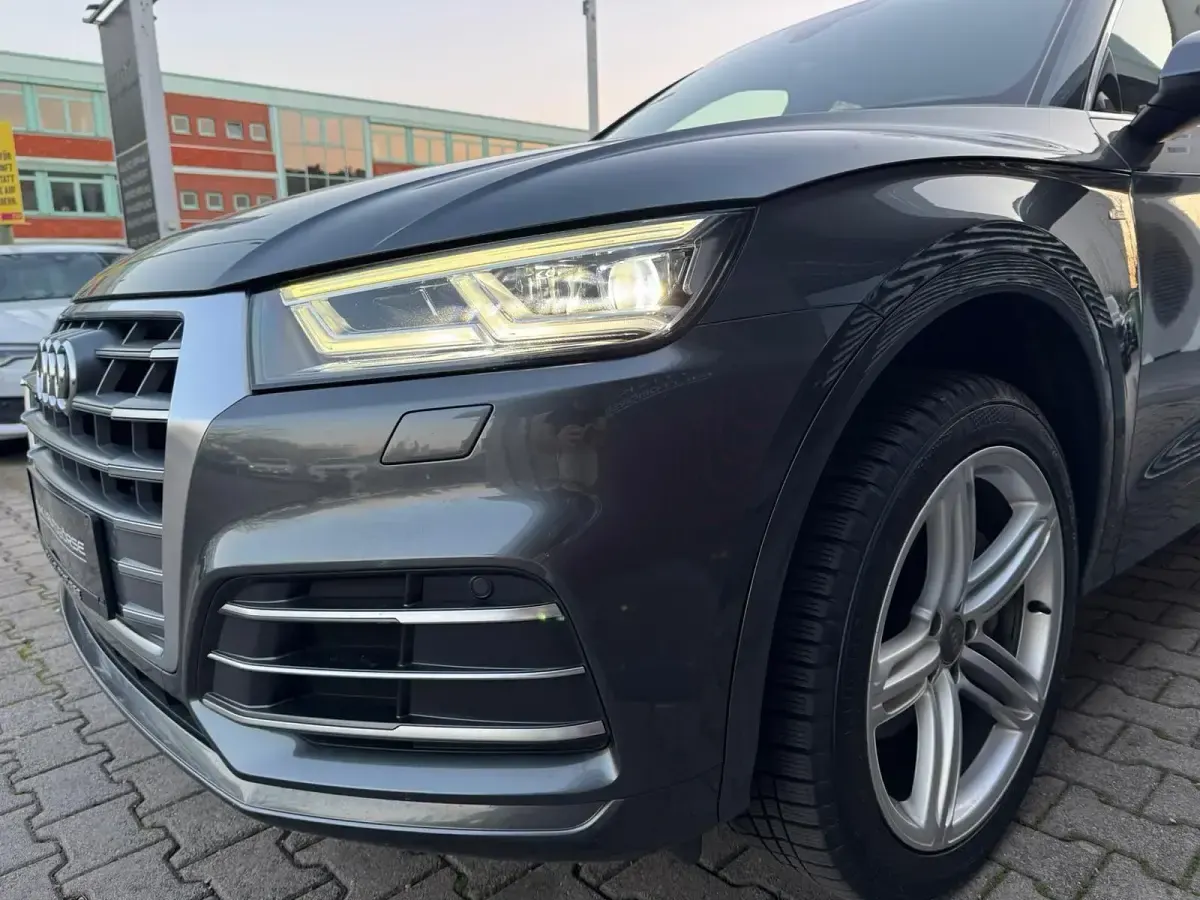 Gebraucht Audi Q5 Sport 190 PS (139 kW) 2018 Grau SUV