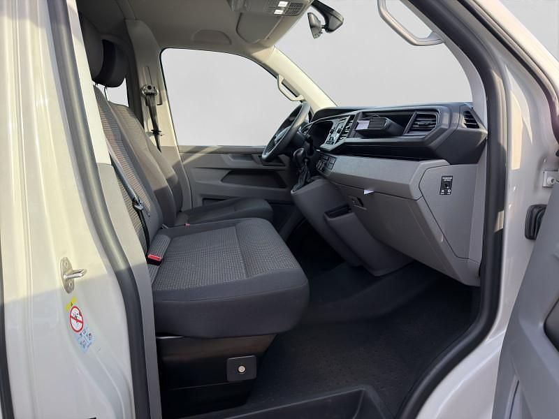 Gebraucht VW T6.1 150 PS (110 kW) 2022 Grau Van