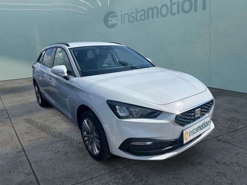 Weiß Gebraucht 2024 Seat Leon Style Van / Kleinbus | 28.490 € (Fairer Preis) - Bild 1/4