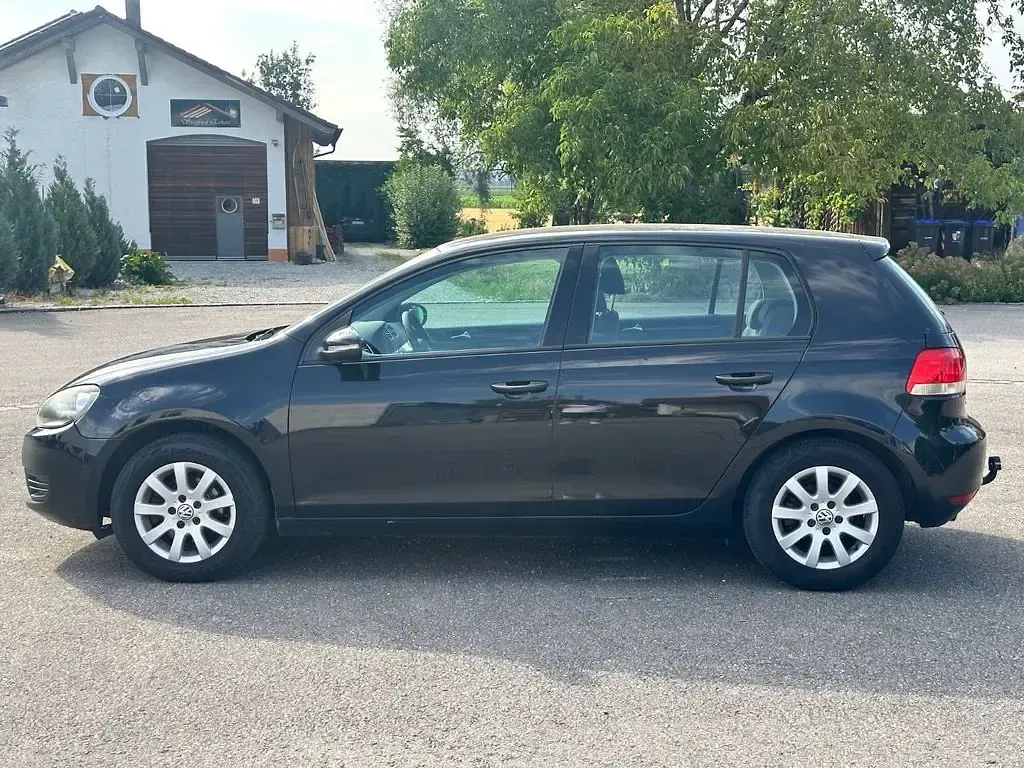 Gebraucht VW Golf VI Comfortline 105 PS (77 kW) 2010 Schwarz Limousine