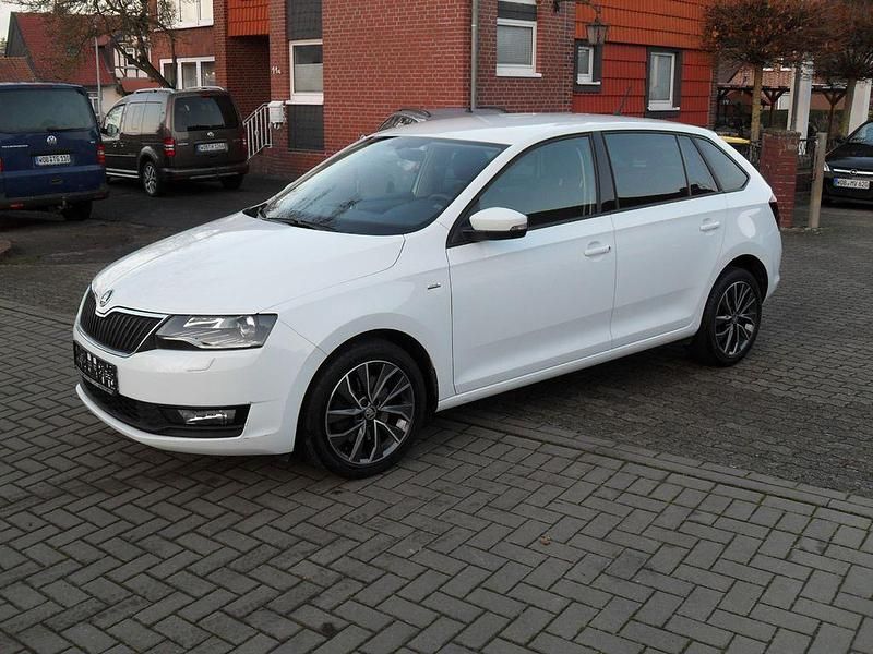Gebraucht Skoda Rapid Drive 125 PS (91 kW) 2017 Weiß Kleinwagen