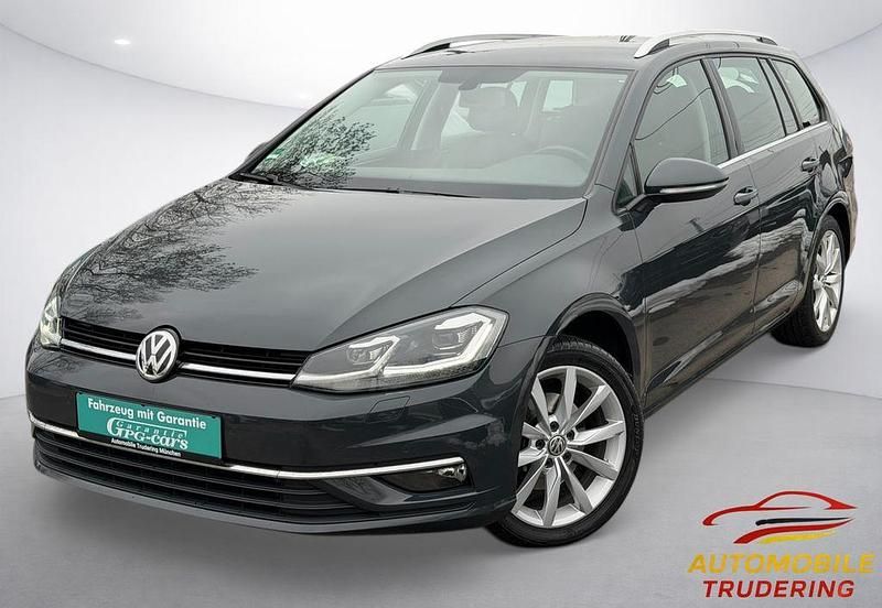Grau Gebraucht 2020 VW Golf VII Highline Limousine | 13.990 € (Superpreis) - Bild 1/4