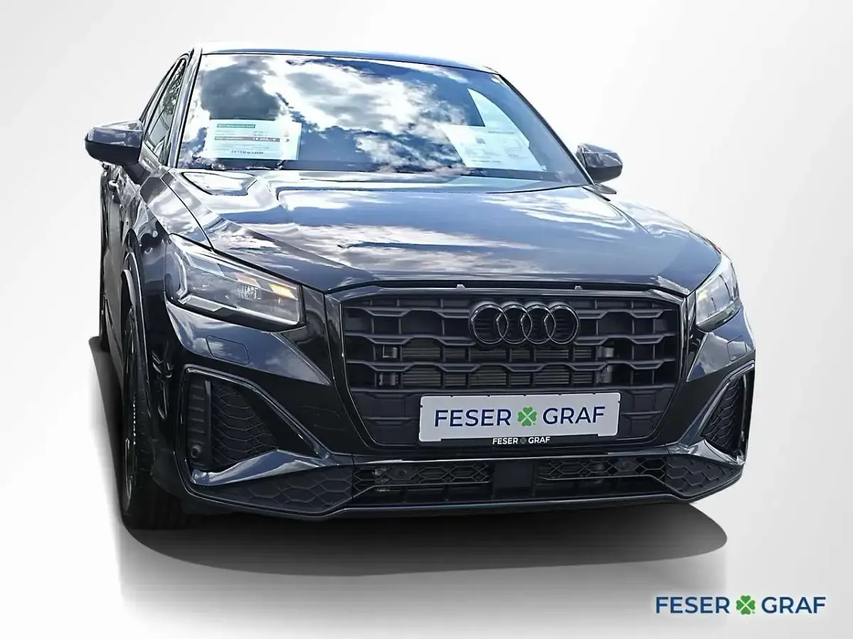 Gebraucht Audi Q2 Ambiente 150 PS (110 kW) 2025 Mythosschwarz metallic SUV