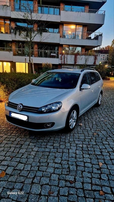 Silber Gebraucht 2009 VW Golf VI Kombi | 3.750 € (Fairer Preis) - Bild 1/4