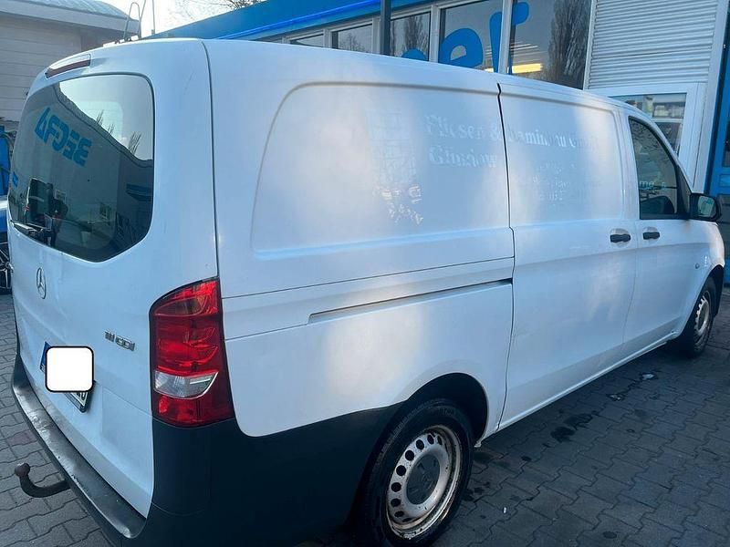 Gebraucht Mercedes Vito 114 PS (83 kW) 2015 Weiß Van