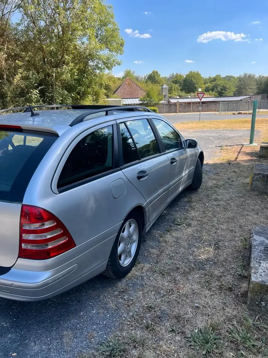 Gebraucht Mercedes C220 150 PS (110 kW) 2007 Silber Kombi
