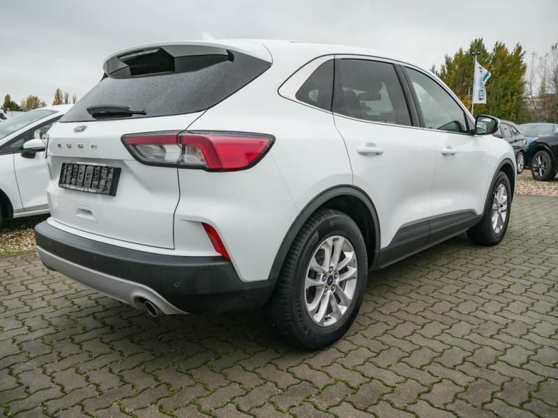 Używany Ford Kuga Titanium 120 KM (88 kW) 2020 Biały SUV