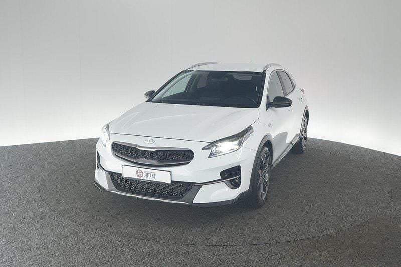 Weiß Gebraucht 2021 Kia XCeed Vision SUV | 18.533 € (Superpreis) - Bild 1/3