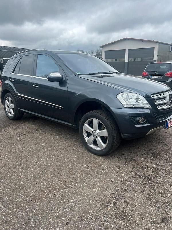 Gebraucht Mercedes ML450 306 PS (225 kW) 2010 SUV