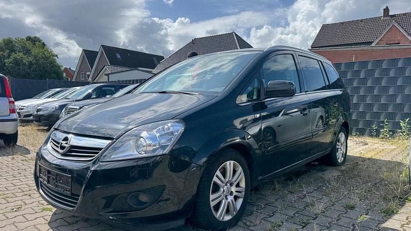 Schwarz Gebraucht 2013 Opel Zafira Family Van / Kleinbus | 3.750 € (Guter Preis) - Bild 1/4