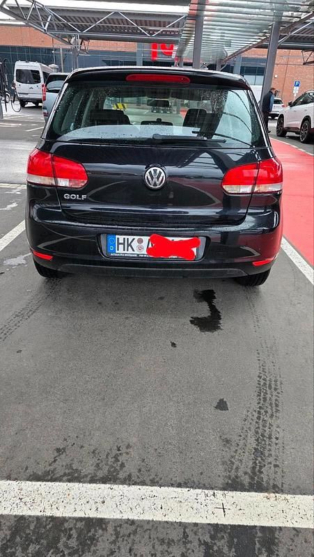 Gebraucht VW Golf VI 80 PS (58 kW) 2009 Schwarz Kleinwagen
