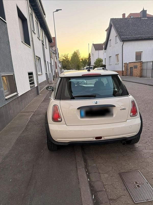 Usata Mini ONE 90 CV (66 kW) 2005 Bianco Utilitaria