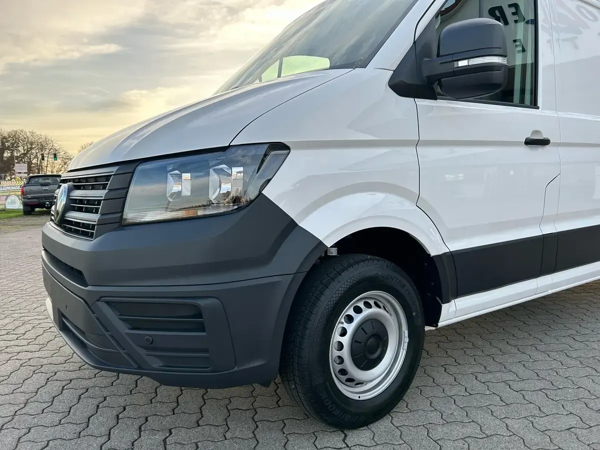 Neu VW Crafter 140 PS (102 kW) 2026 Candy weiß Van