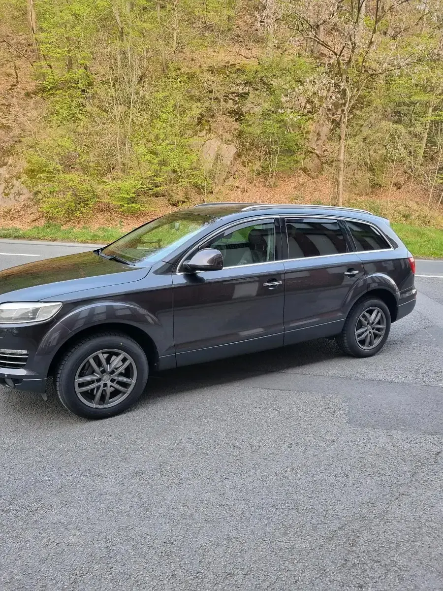 Używany Audi Q7 233 KM (171 kW) 2006 Szary SUV