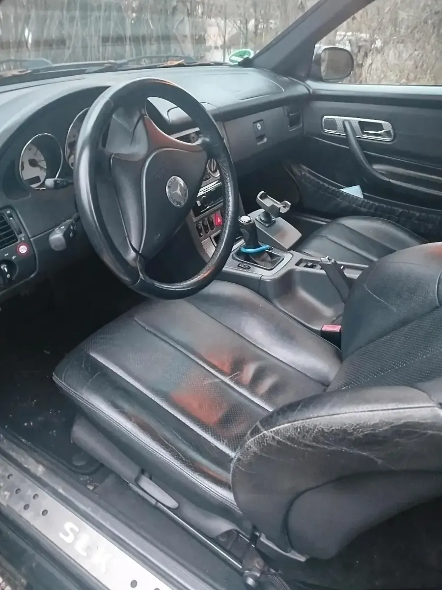 Gebraucht Mercedes SLK230 197 PS (144 kW) 2000 Schwarz Cabrio