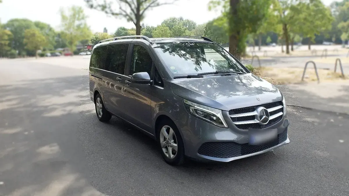 Gebraucht Mercedes V250 190 PS (139 kW) 2021 Grau Van / Kleinbus
