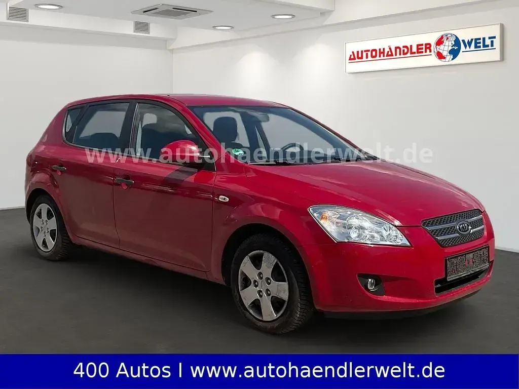 Gebraucht Kia Ceed 109 PS (80 kW) 2008 Rot Kleinwagen