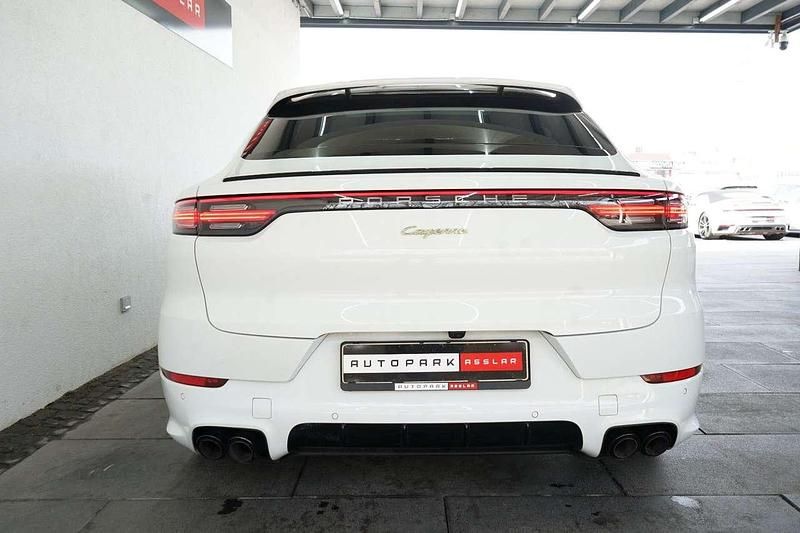 Gebraucht Porsche Cayenne E-Hybrid Coupe 462 PS (339 kW) 2021 Weiss Coupé